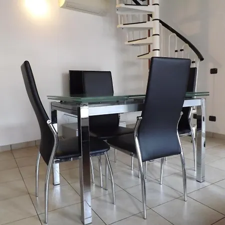 Easy Milano - Rooms&Apartments Navigli-2
